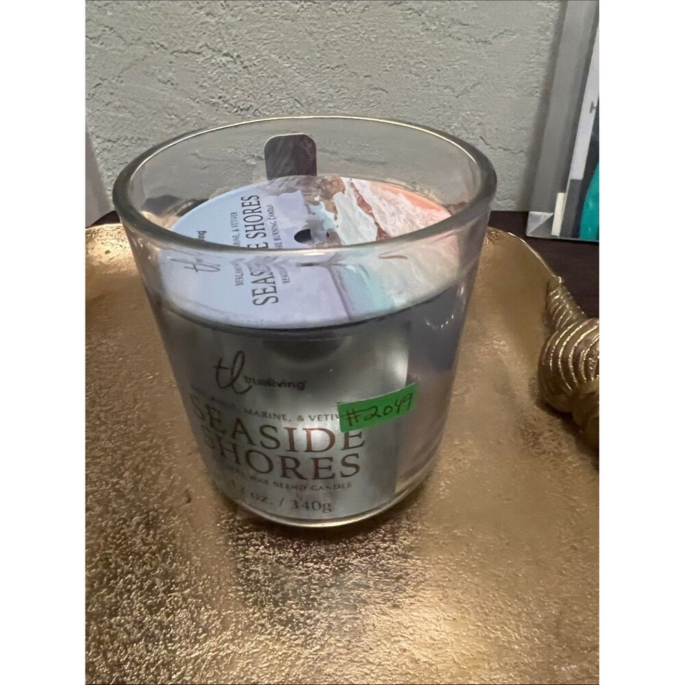 #2049* Seaside Shores Scented Candle - Soft Blue
